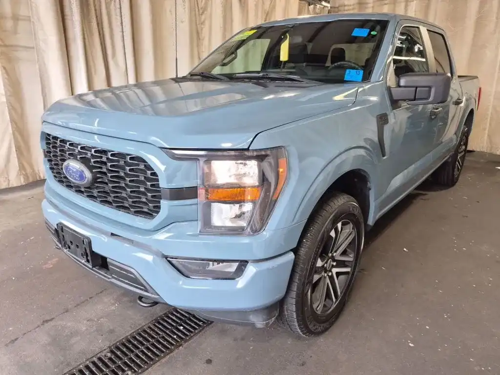 2023 Ford F-150 XL 4x4 SuperCrew 5-1/2 Box's photo