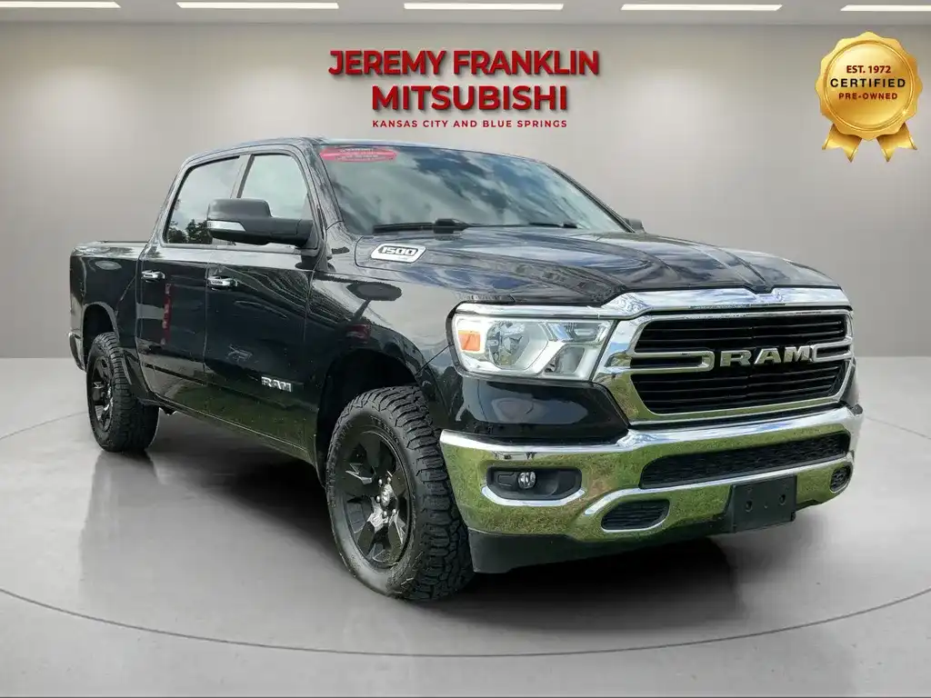 2019 RAM 1500 Big Horn/Lone Star 4x4 Crew Cab 5'7's photo