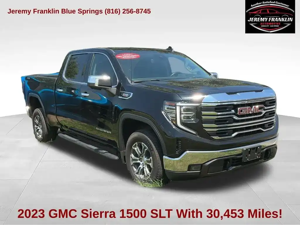 2023 GMC Sierra SLT 4WD Crew Cab Standard Box's photo