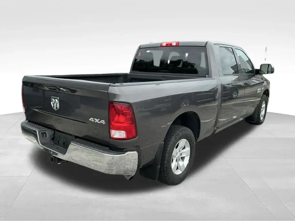 2018 RAM 1500 ST Crew Cab 4x4 6'4" Box photo 3