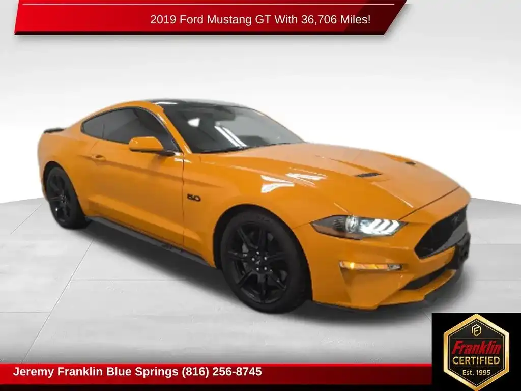 2019 Ford Mustang GT Coupe's photo