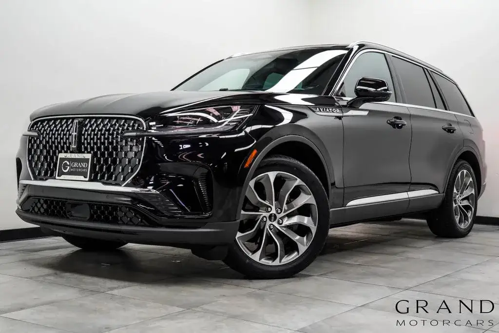 2025 Lincoln Aviator Reserve AWD photo 1