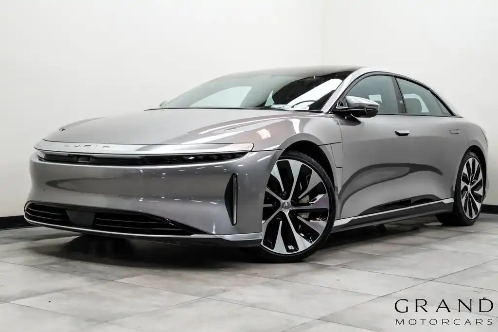 2022 Lucid Air Grand Touring's photo