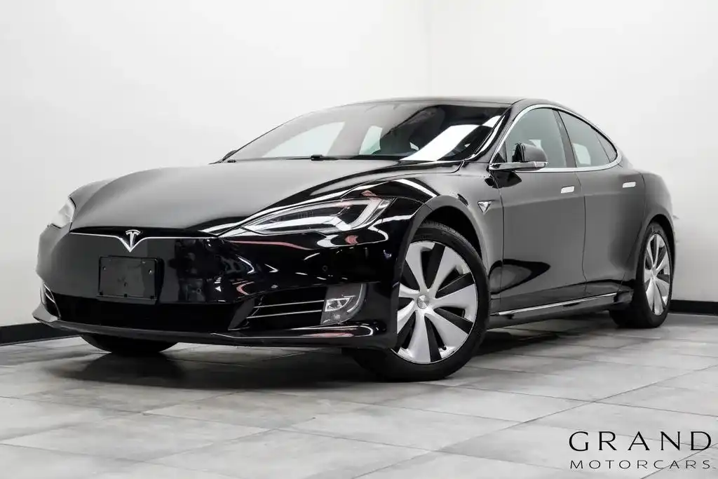 2020 Tesla Model S Long Range's photo