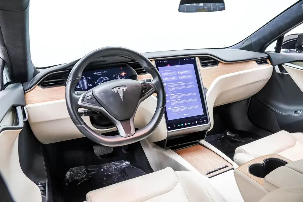 2020 Tesla Model S Long Range photo 5