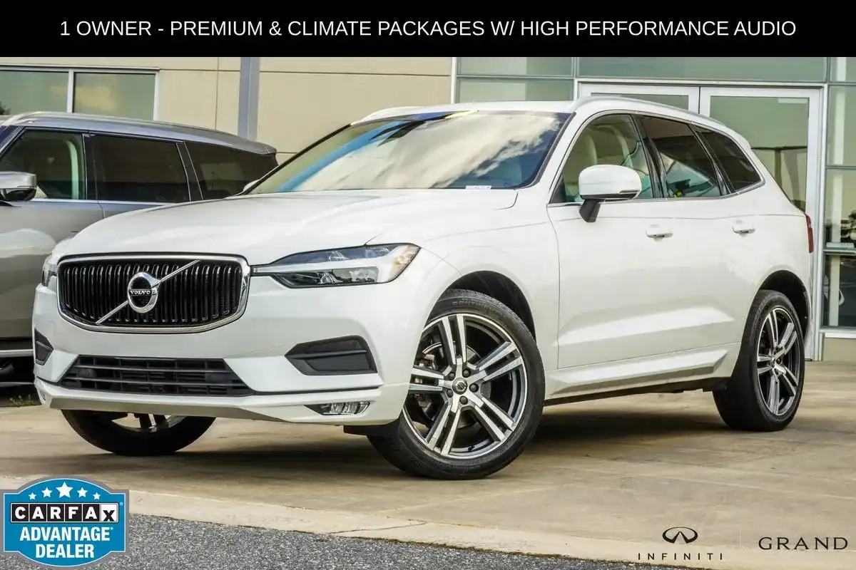 2021 Volvo XC60 T5 Momentum AWD's photo