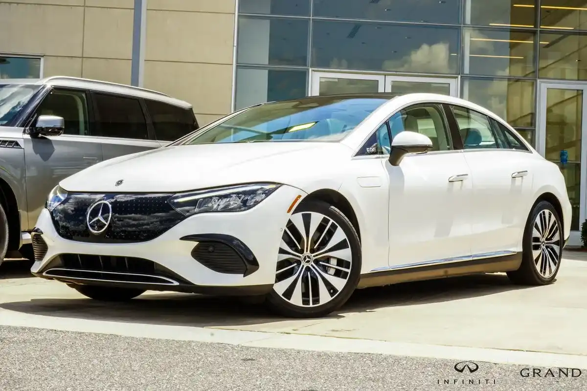 2023 Mercedes-Benz EQE EQE350+'s photo