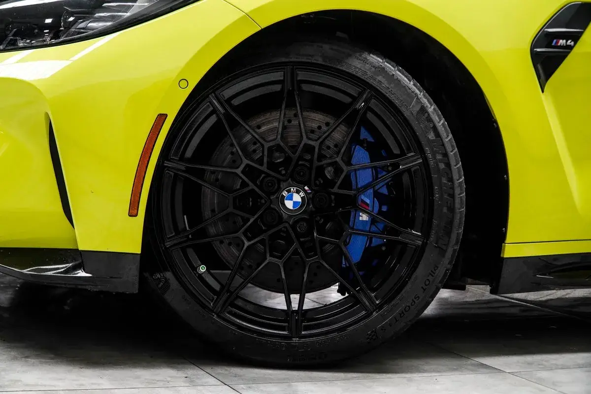 2024 BMW M4 Base photo 4
