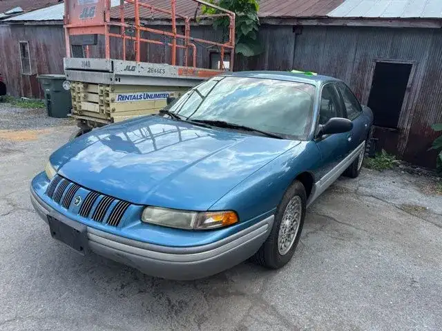 1993 Chrysler Concorde's photo