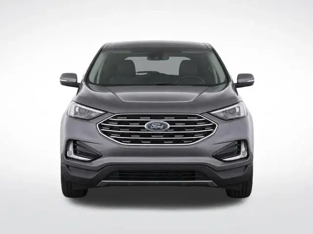 2024 Ford Edge Titanium AWD photo 5