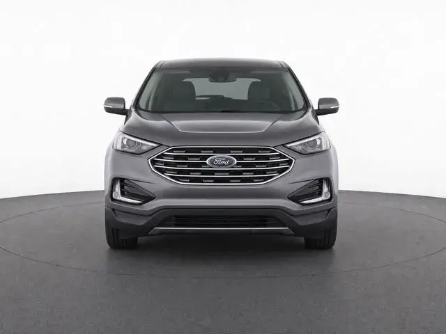 2024 Ford Edge Titanium AWD photo 5