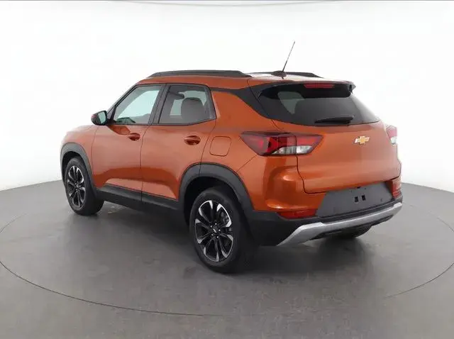 2022 Chevrolet Trailblazer LT photo 3