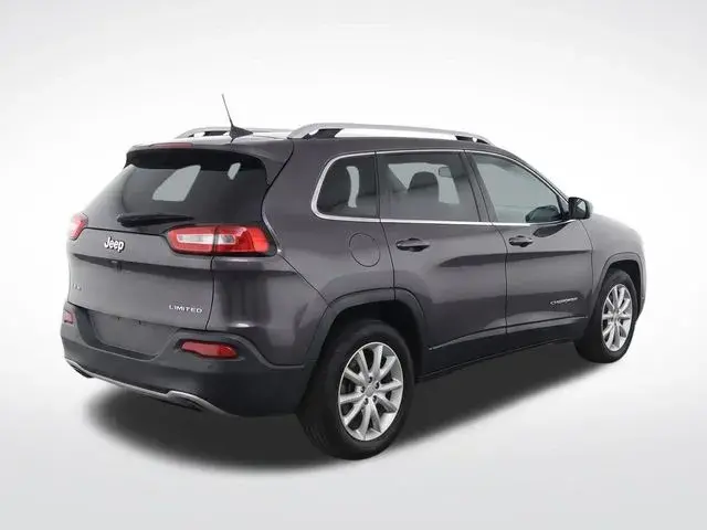 2018 Jeep Cherokee Limited 4X4 photo 3
