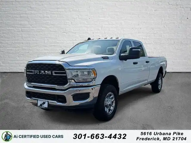 2023 RAM 2500 Tradesman 4X4 Crew Cab LWB's photo
