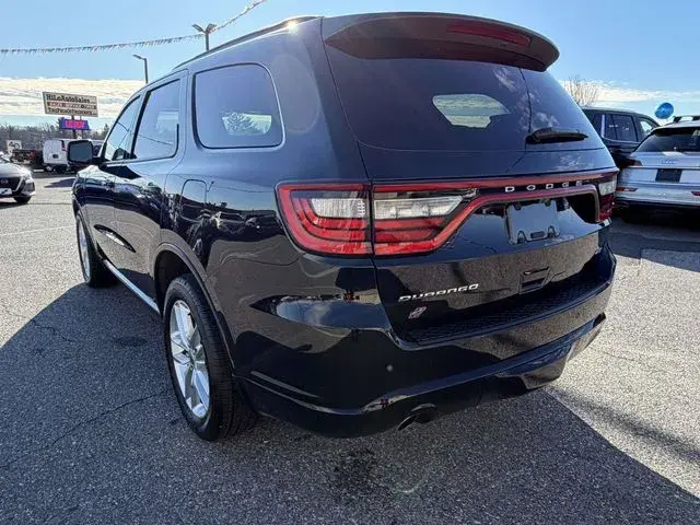 2024 Dodge Durango GT Plus AWD photo 3