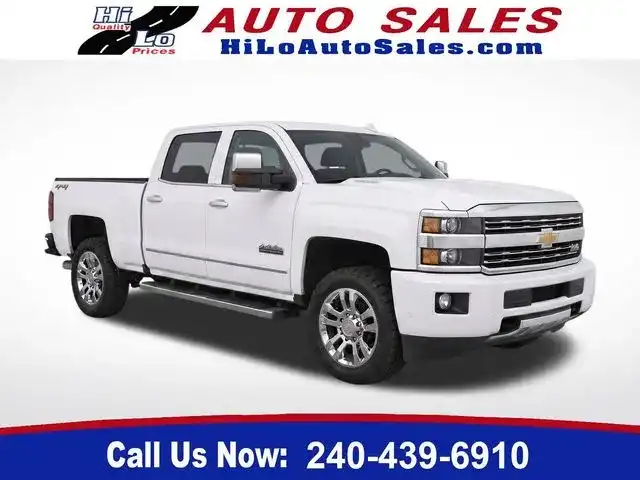 2015 Chevrolet Silverado HD High Country 4WD Crew Cab Standard Box's photo
