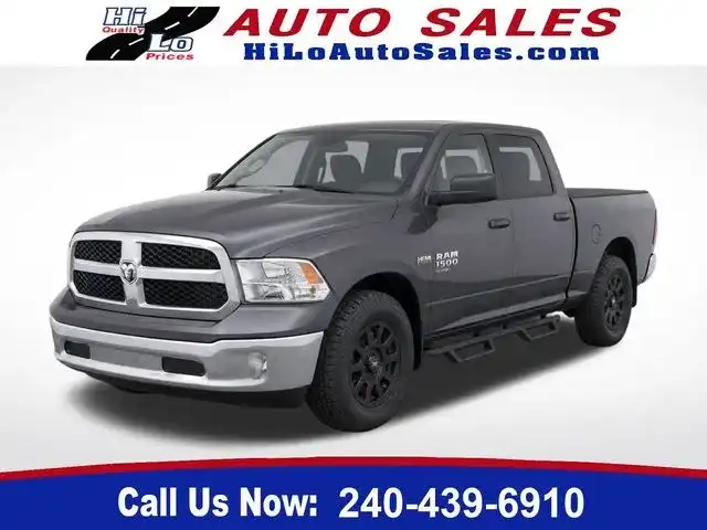2021 RAM 1500 Classic SLT 4x4 Crew Cab 6'4's photo