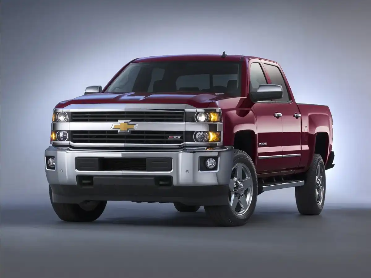 2018 Chevrolet Silverado HD Work Truck 4WD Crew Cab Long Box's photo