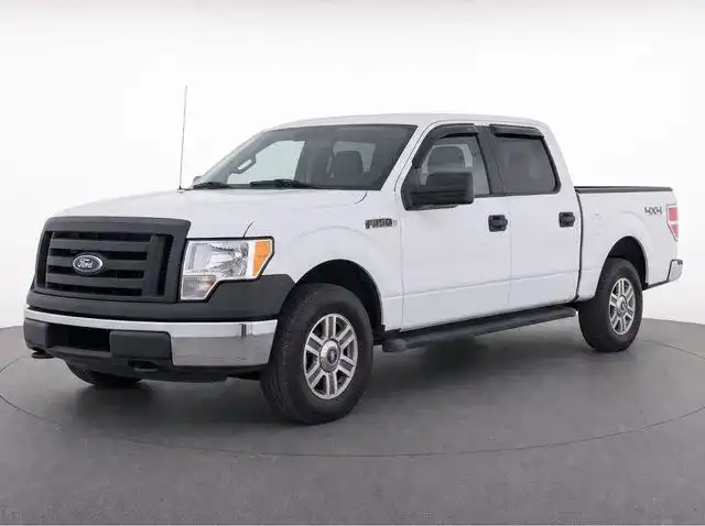 2010 Ford F-150 XL 4x4 SuperCrew 145-in's photo