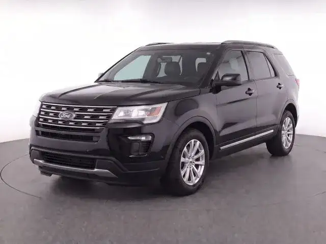 2018 Ford Explorer XLT 4WD's photo