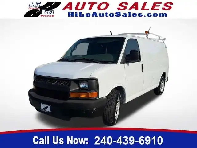 2011 Chevrolet Express 1500 Work Van's photo
