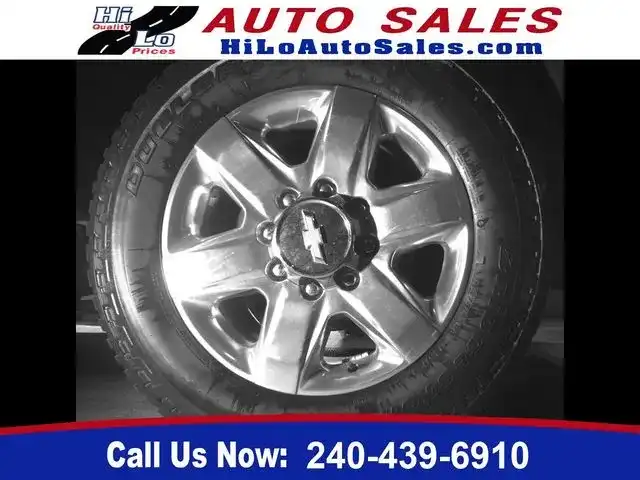 2017 Chevrolet Silverado HD Work Truck 4WD Crew Cab Long Box SRW's photo