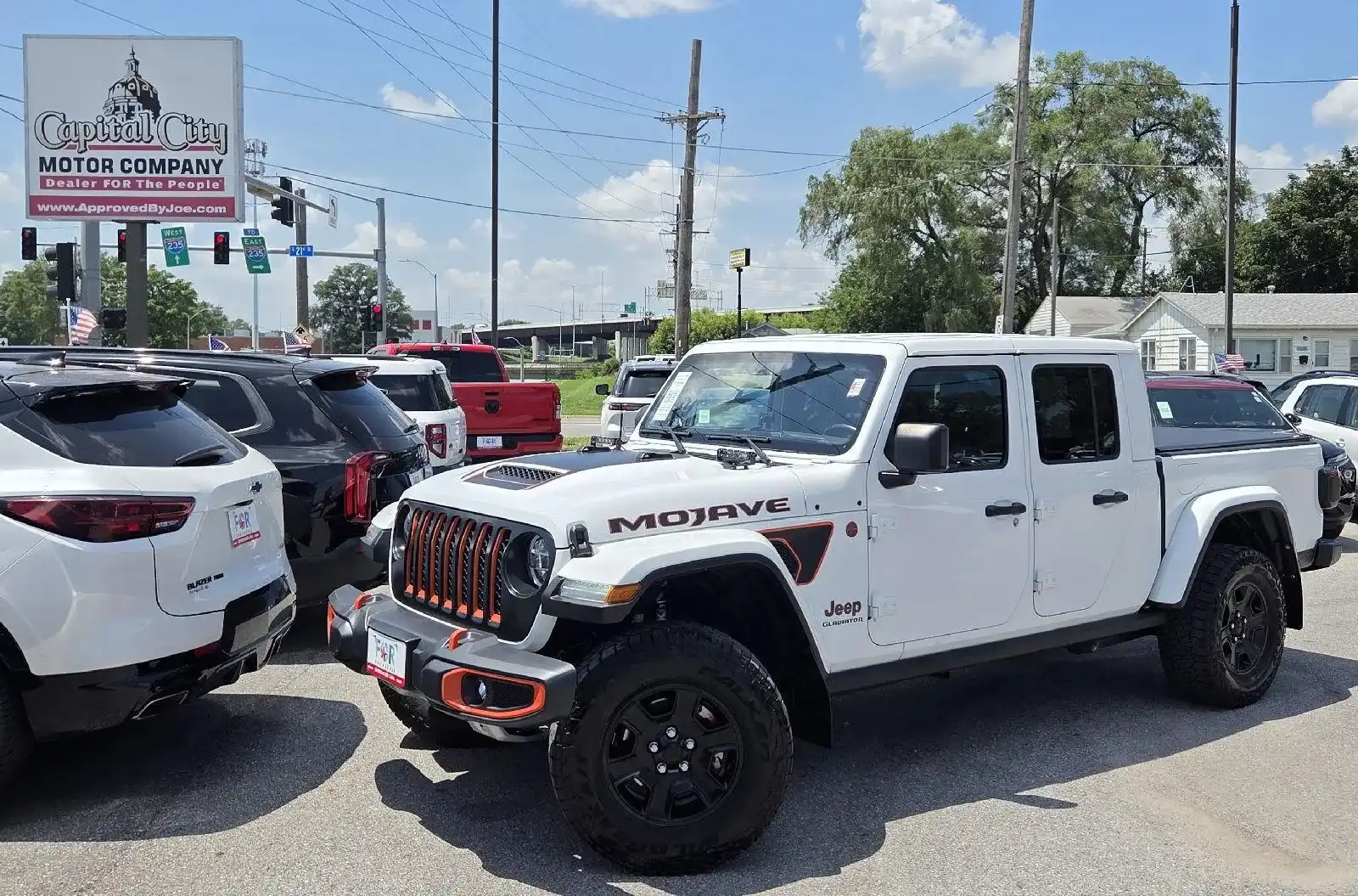 2021 Jeep Gladiator Mojave's photo