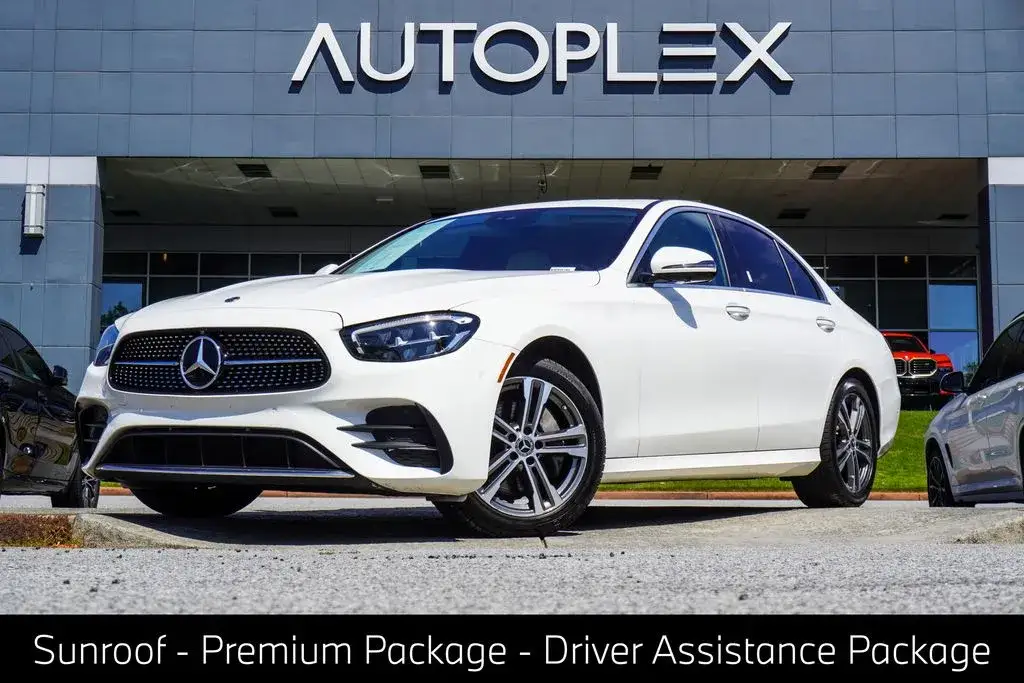 2022 Mercedes-Benz E-Class E350 4MATIC photo 1