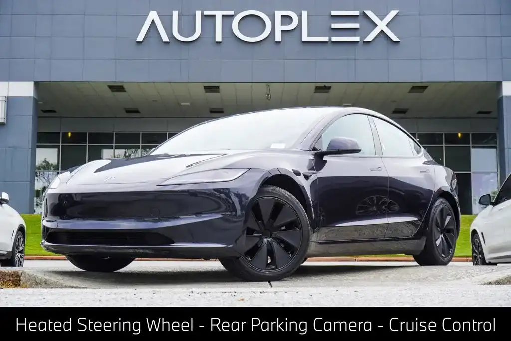 2024 Tesla Model 3 Base's photo