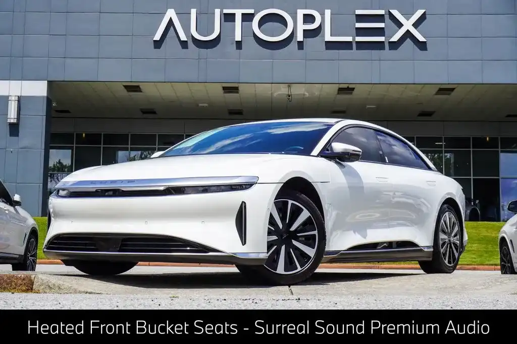 2023 Lucid Air Pure's photo