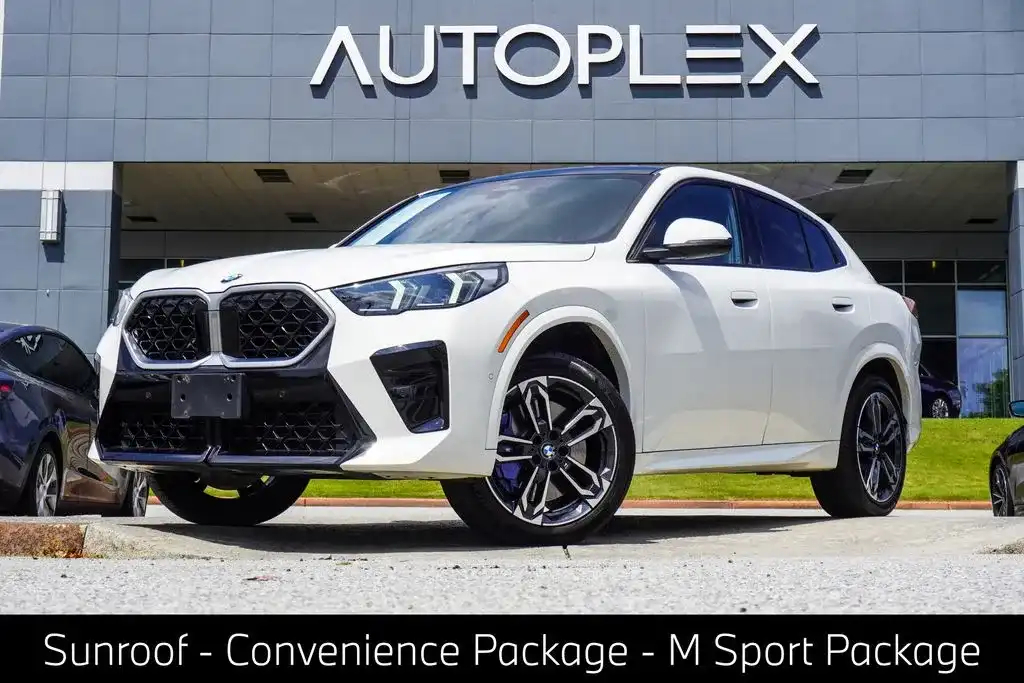 2025 BMW X2 xDrive28i's photo