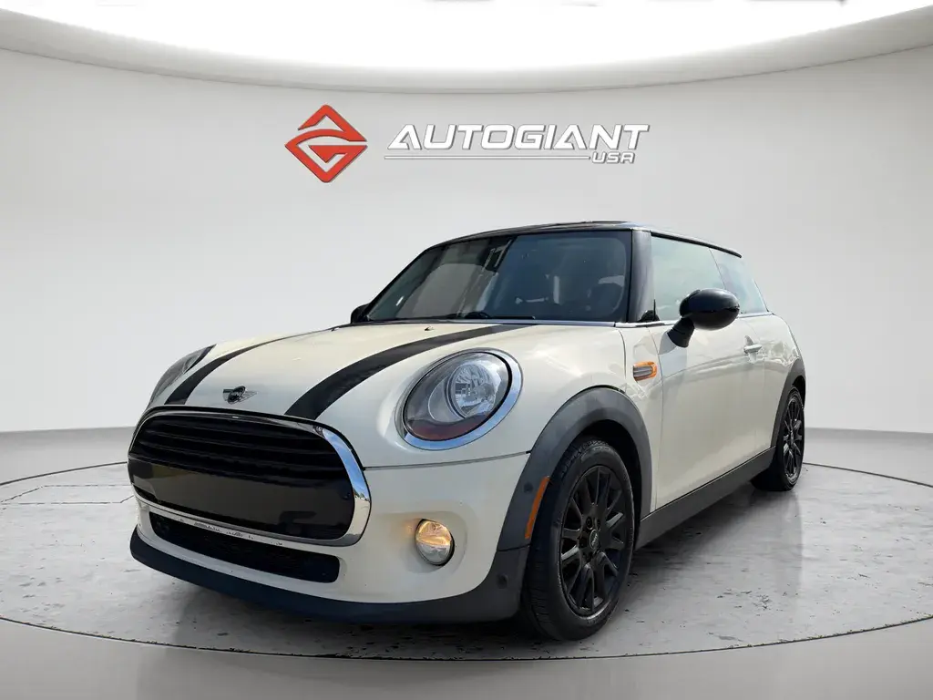 2018 MINI Cooper Base photo 5