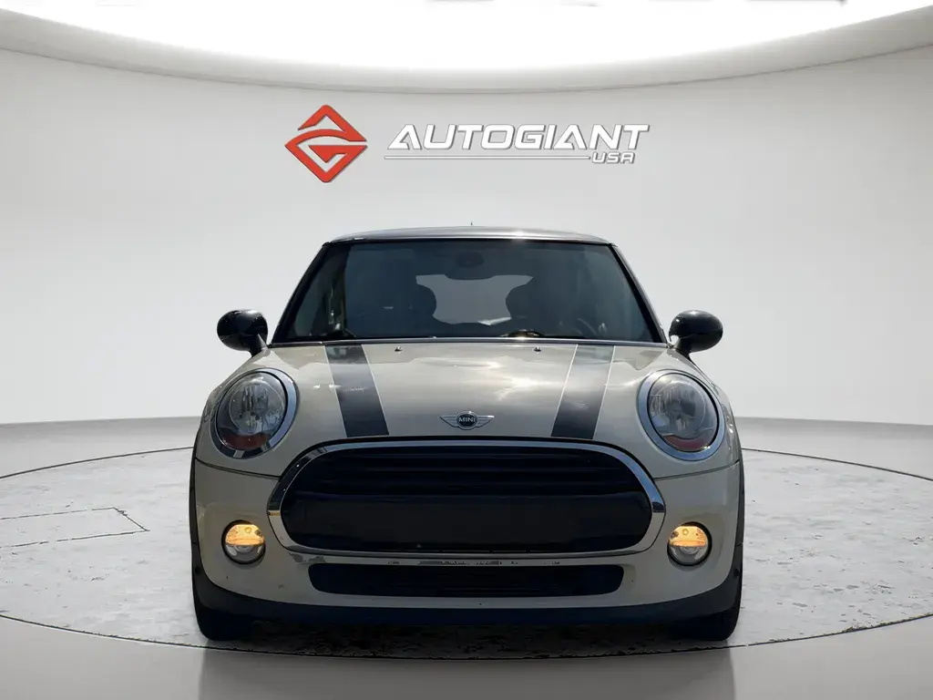 2018 MINI Cooper Base photo 3