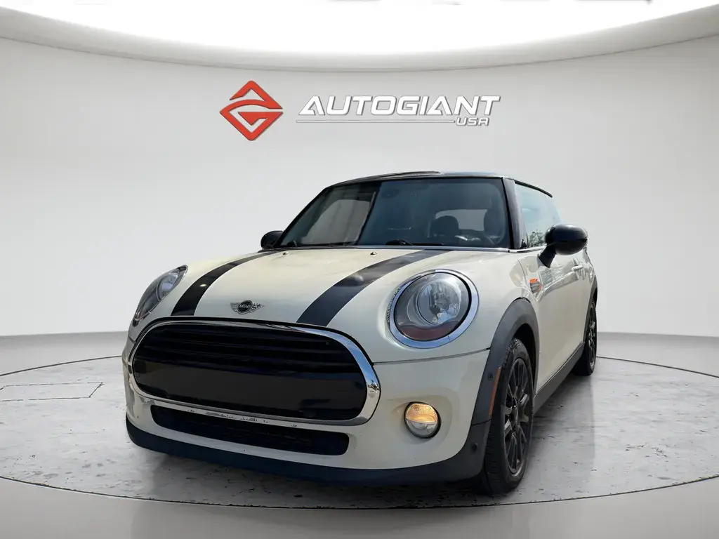 2018 MINI Cooper Base photo 4