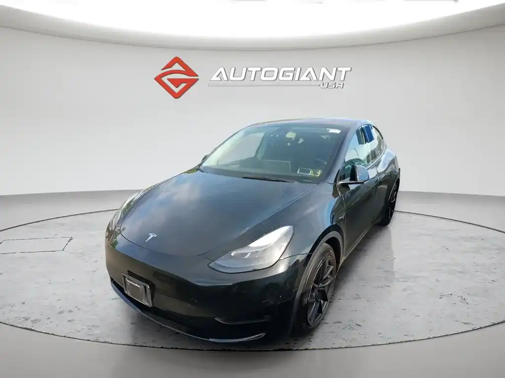2023 Tesla Model Y Performance Dual Motor All-Wheel Drive's photo