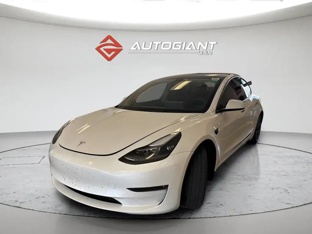 2023 Tesla Model 3 Base's photo