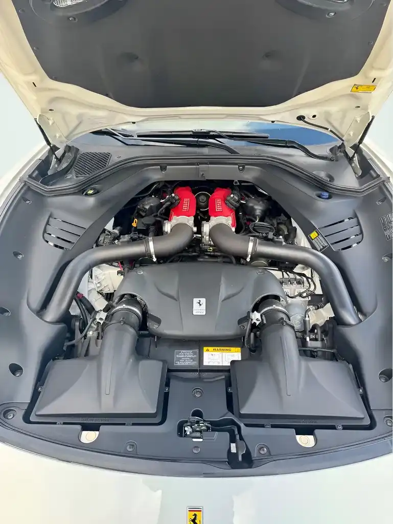 2015 Ferrari California Base's photo