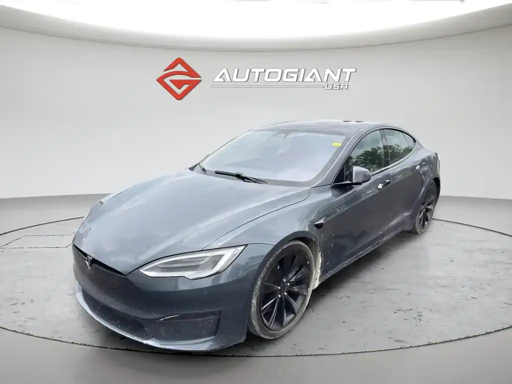 2022 Tesla Model S Base's photo