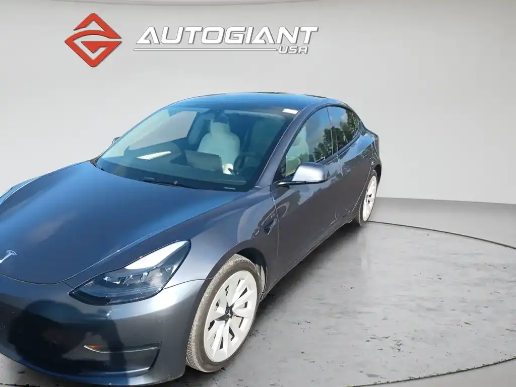 2023 Tesla Model 3 Base's photo