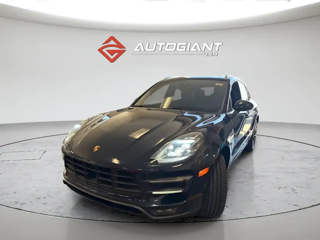 2017 Porsche Macan Turbo's photo
