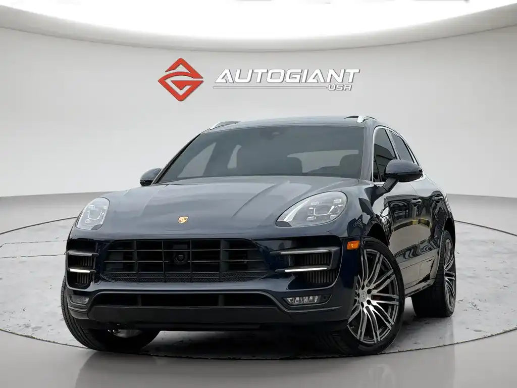 2017 Porsche Macan Turbo's photo