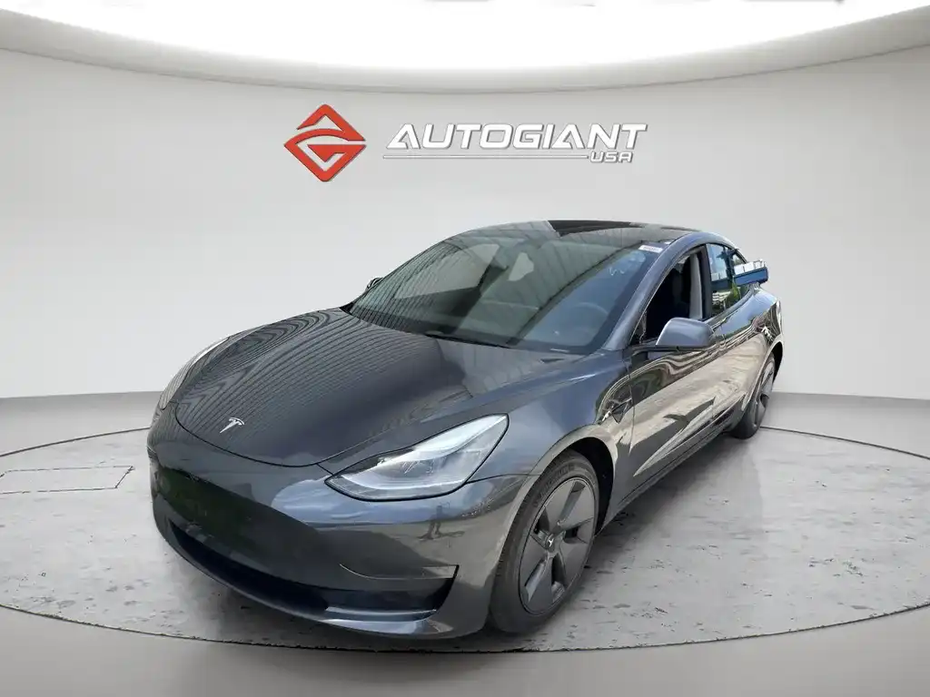 2023 Tesla Model 3 Base's photo