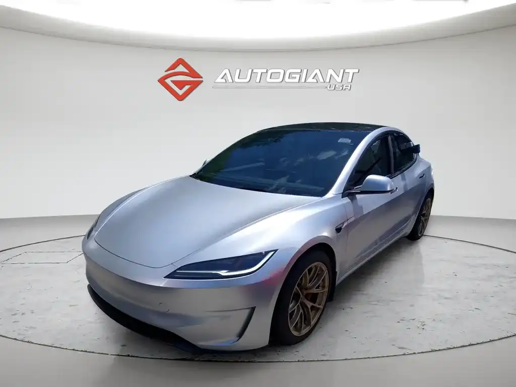 2024 Tesla Model 3 Performance's photo