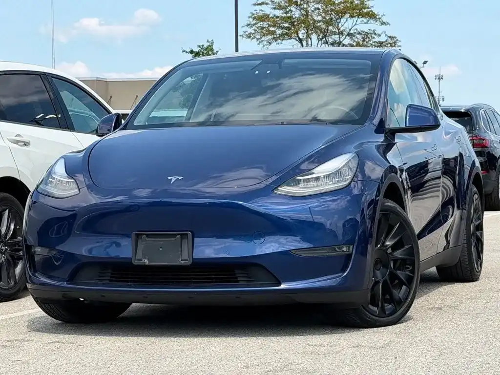 2021 Tesla Model Y Long Range Dual Motor All-Wheel Drive's photo