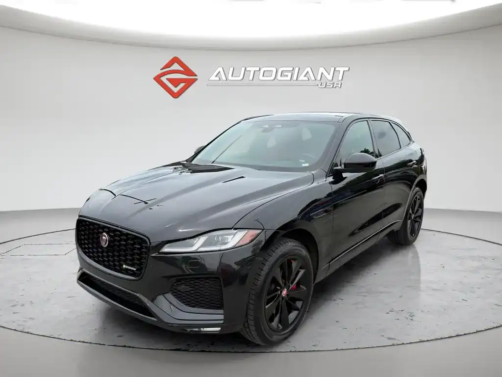 2023 Jaguar F-PACE P400 R-Dynamic S's photo
