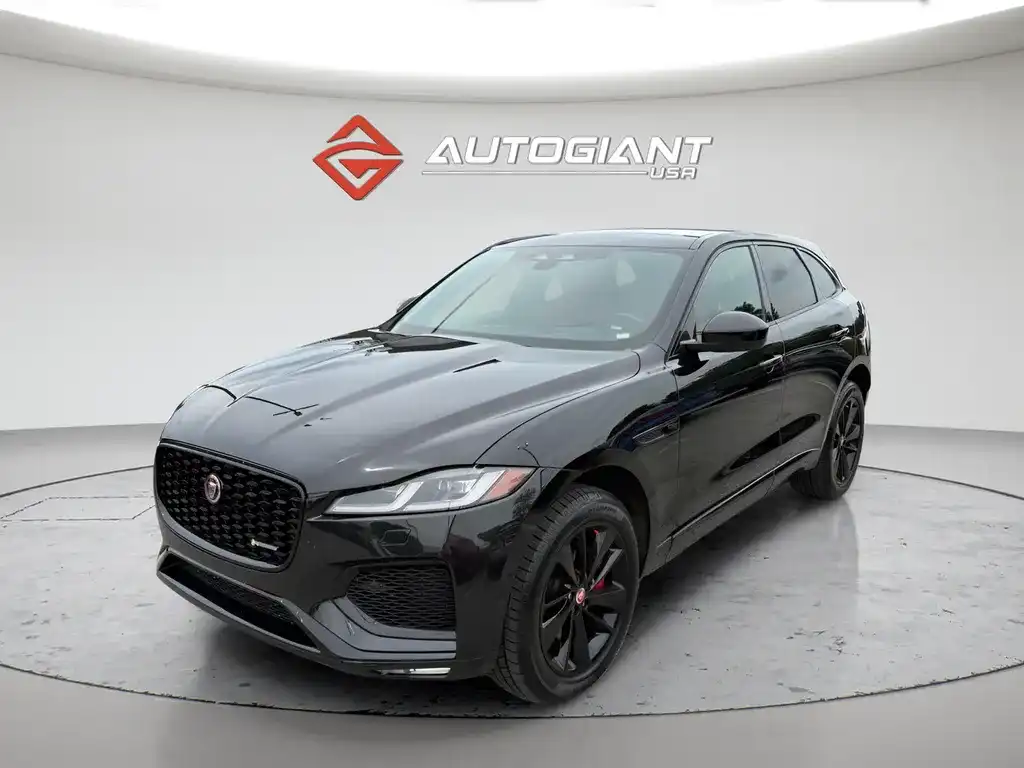 2023 Jaguar F-PACE P400 R-Dynamic S's photo