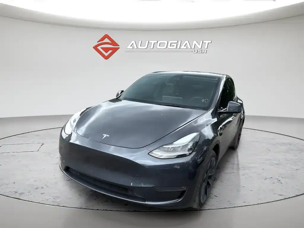 2024 Tesla Model Y Long Range Dual Motor All-Wheel Drive's photo