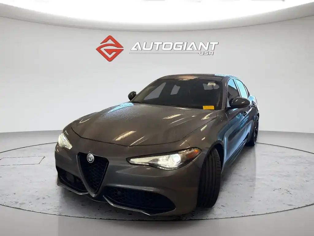 2019 Alfa Romeo Giulia 2.0 Ti Sport Auto's photo