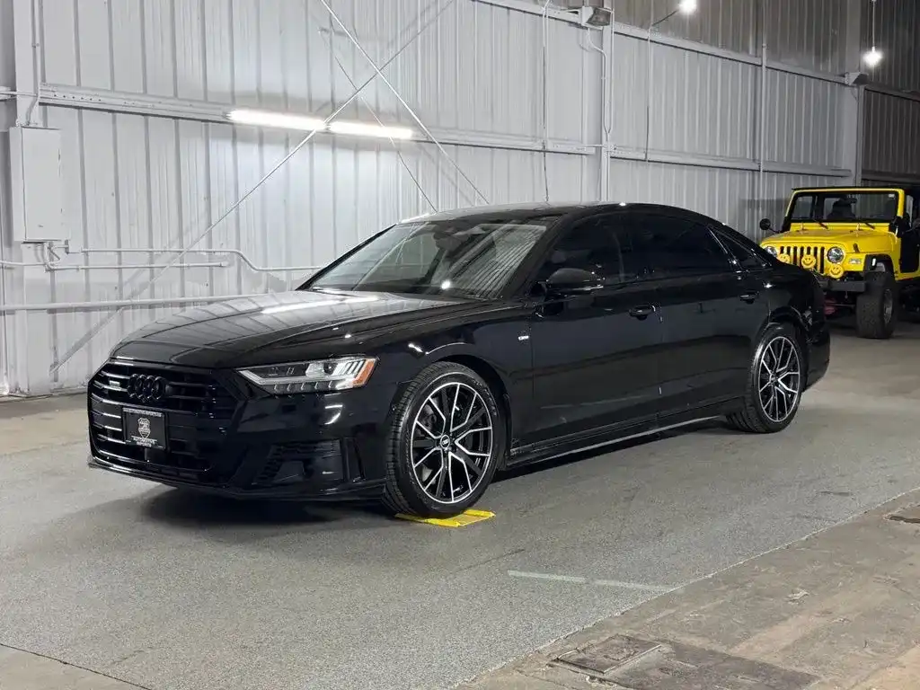 2021 Audi A8 60 TFSI L quattro Tiptronic's photo