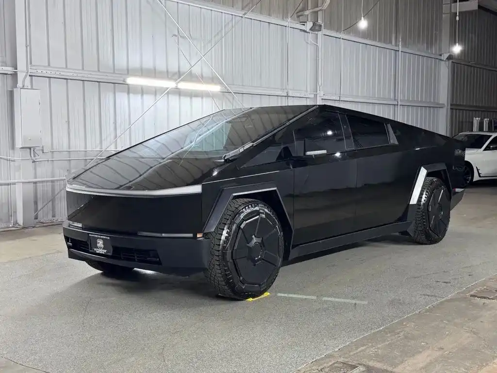 2024 Tesla Cybertruck Cyberbeast's photo